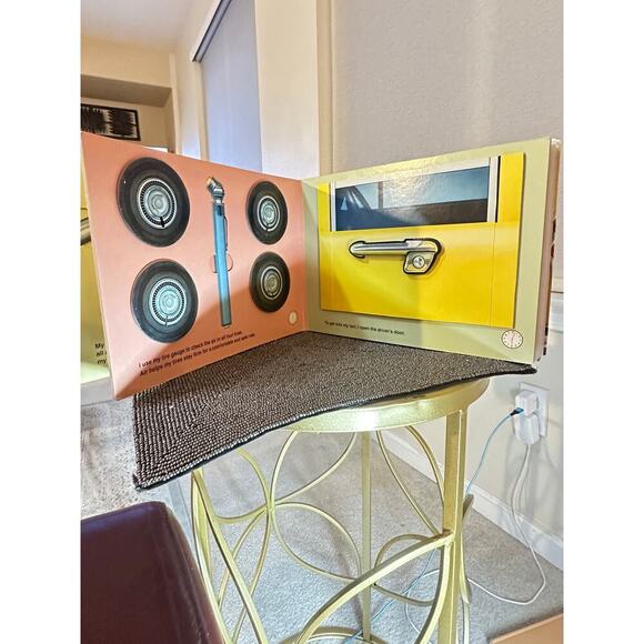 My Little Yellow Taxi 1st Edition Interactive Board Book Stephen T. Johnson 2001 - Picture 6 of 12